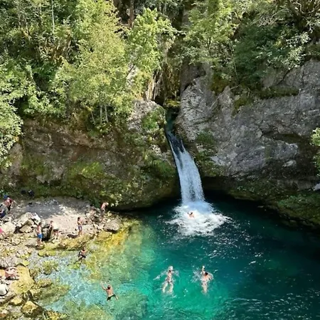 Bujtina Aroma E Malit Hotell Valbona