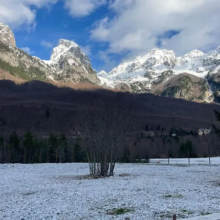 Bujtina Aroma E Malit Hotell Valbona