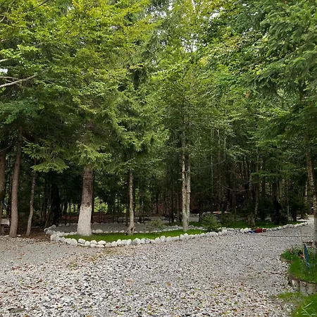 Bujtina Aroma E Malit 3* Valbona