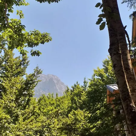 Hotell Bujtina Aroma E Malit