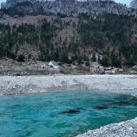 Bujtina Aroma E Malit Valbona