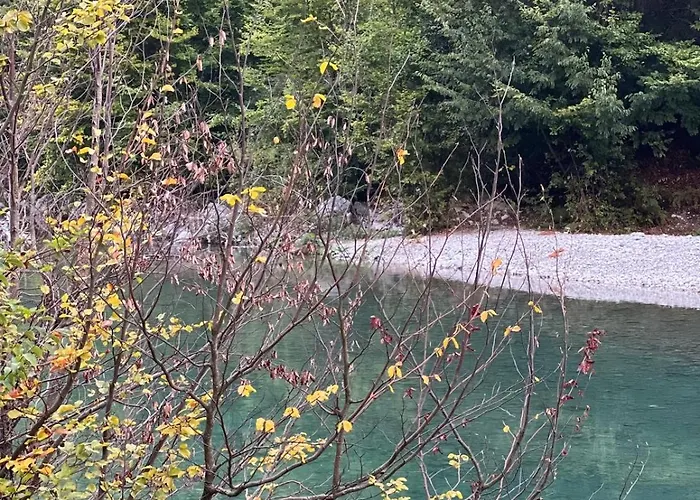 Bujtina Aroma E Malit ヴァルボナ