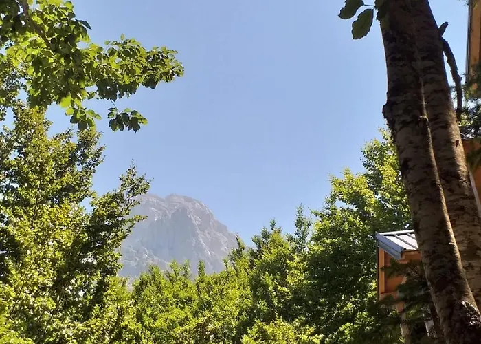 ホテル Bujtina Aroma E Malit