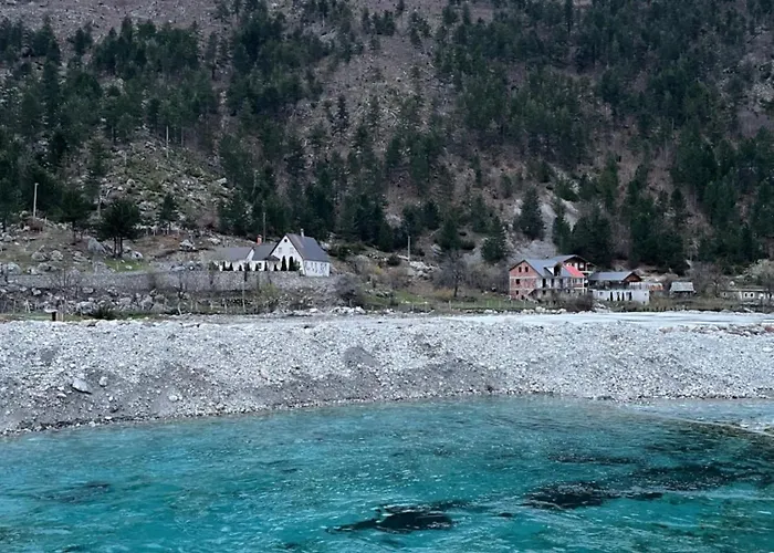 Bujtina Aroma E Malit ヴァルボナ