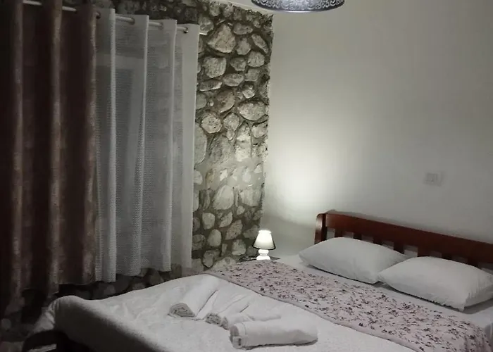 Bujtina Aroma E Malit