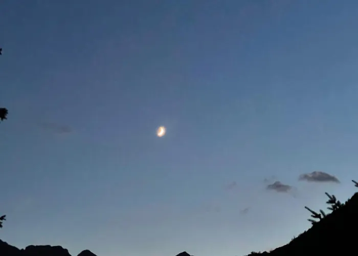 ホテル Bujtina Aroma E Malit